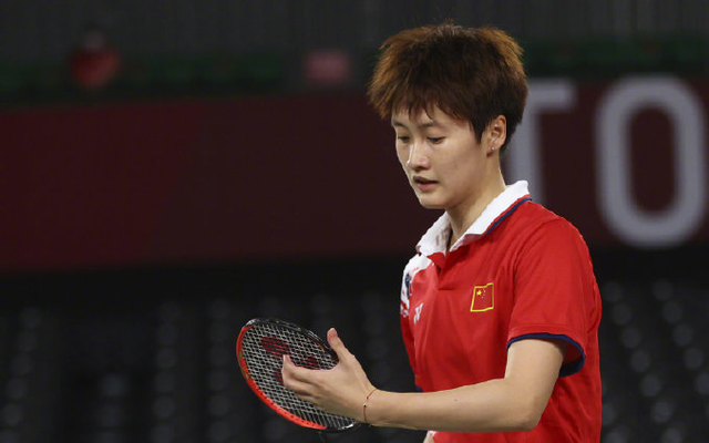 球员配合失 球员配合失