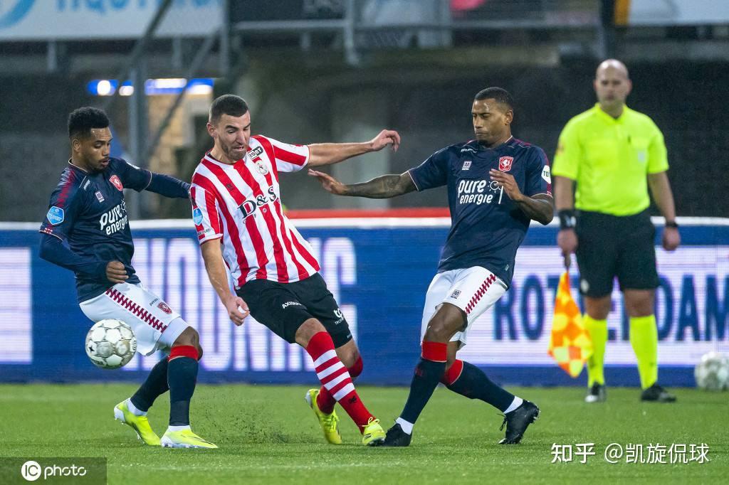 泰山队的中 泰山队的中