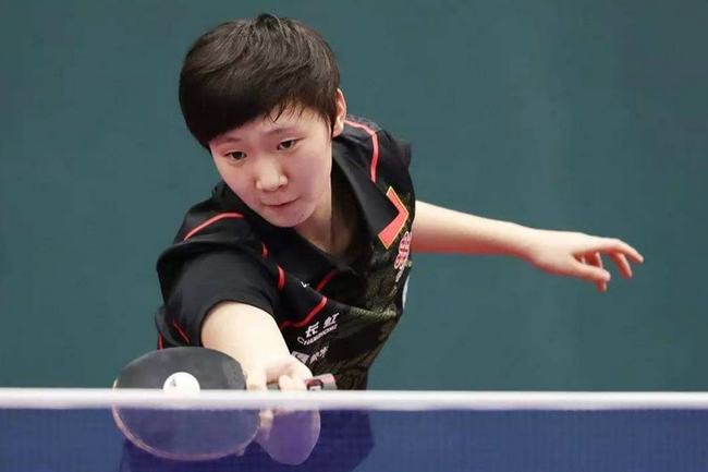 既感伤又充 既感伤又充